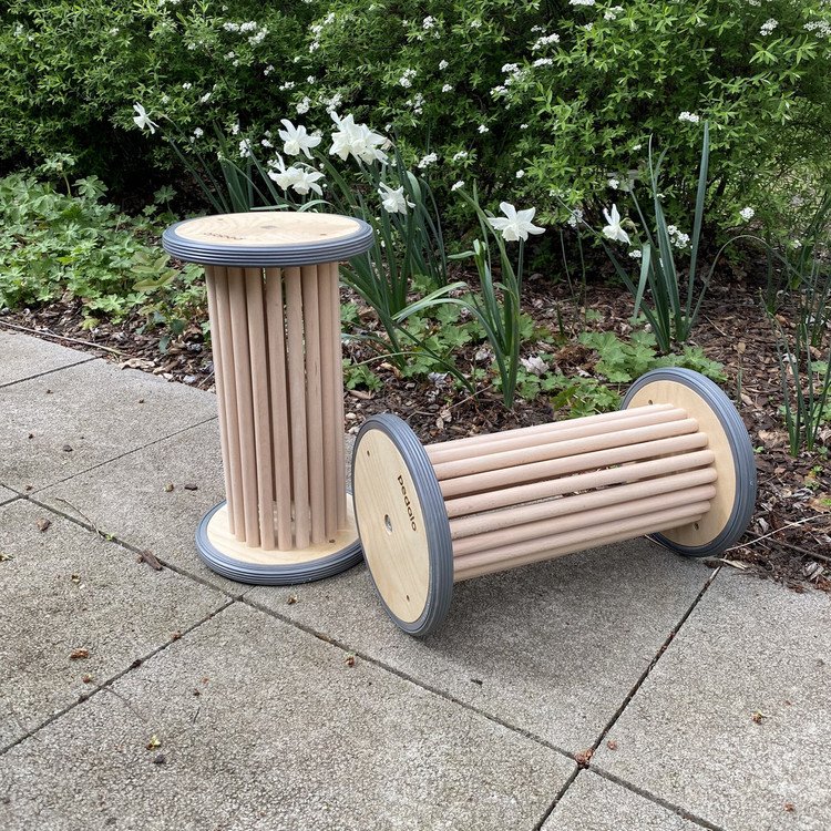 Pop-Up Store - Bärenrolle Zwei Bärenrollen aus Holz zum Balancieren