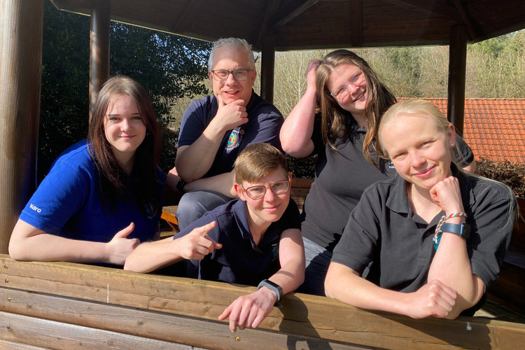 Die JRK-Landesleitung auf einem Gruppenbild.