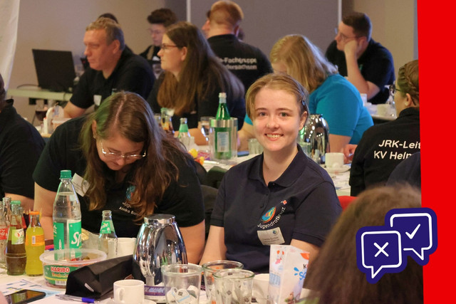 JRK-Mitglieder auf einer Landeskonferenz.